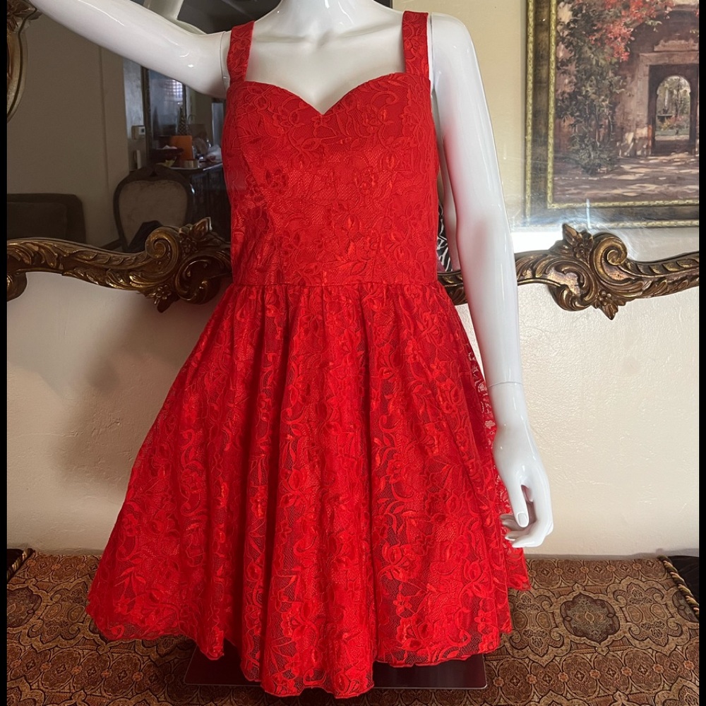 Chi Chi London red lace dress❤️